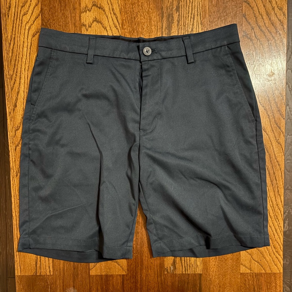 Amazon Essentials Men's Dark Shorts
